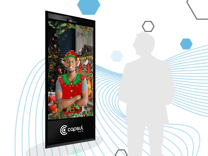 Création d'une illustration sur le thème de noël en lutin divisé en 2 plans plus des filtres de vêtements pour être utilisé dans un miroir interactif